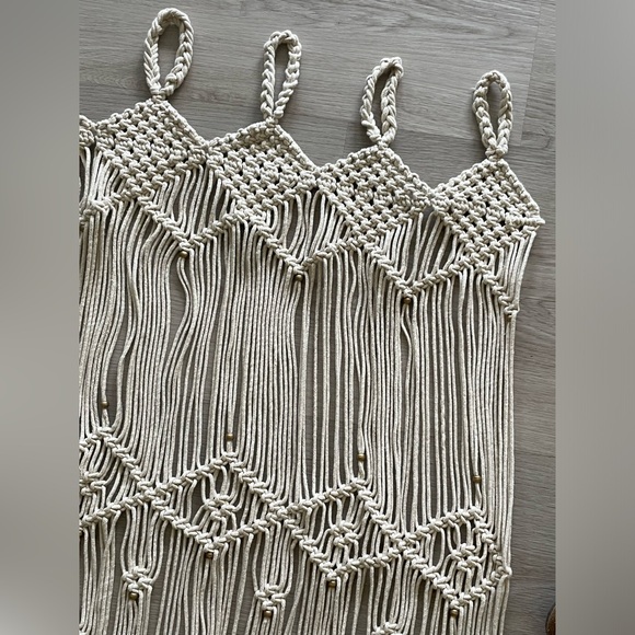 Large macrame wall hanger/curtain - Picture 1 of 5